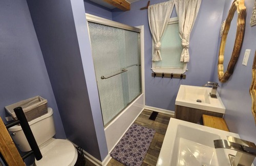Lawrenceburg Casa | The Spot! 3 Bed, 1 Bath