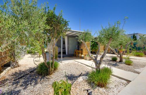 Protaras Apartamento | The Spot Glamping Studios