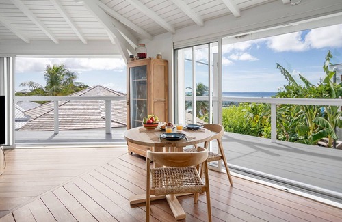 Oyster Pond Casa | The spot