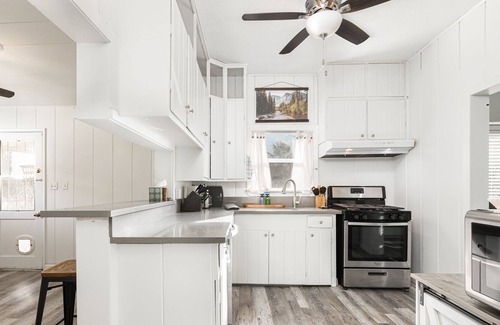 Springville Casa | The Springville Casita