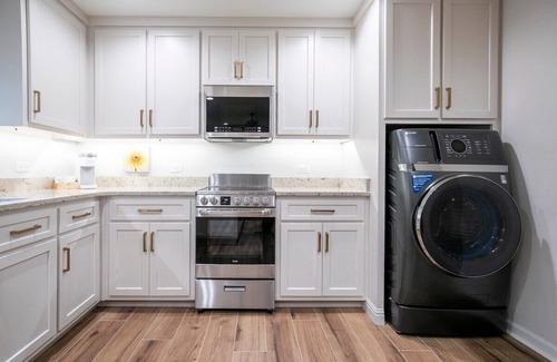 Oxford Casa | The Square on Old Sardis Rd Cozy 4plex by VDV