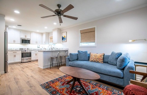 Oxford Casa | The Square on Old Sardis Rd Cozy 4plex by VDV