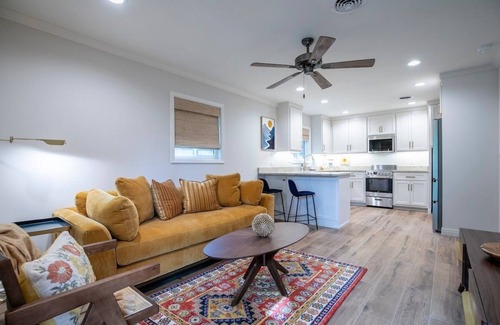 Oxford Casa | The Square on Old Sardis Rd Cozy 4plex by VDV