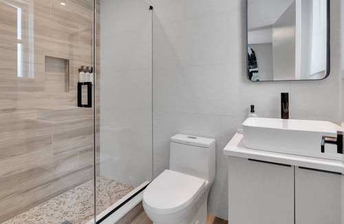 Asbury Park Casa | The St. Laurent: Full Floor - Sleeps 26