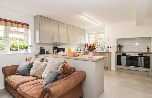 Sherborne Cabaña | The Stable House