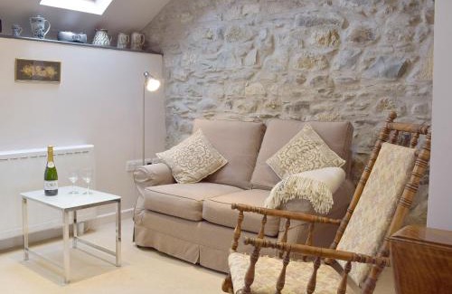 Clarbeston Road Casa | The Stable - Hw7461