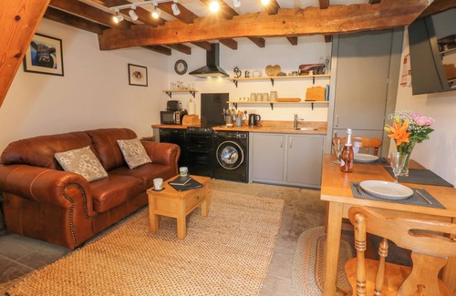 Outhgill Cabaña | THE STABLE, romantic, character holiday cottage in Hawes