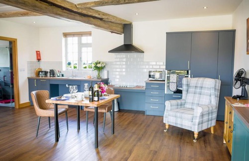 Ayston Casa | The Stables and The Tackroom at Castle Chase, Ayston