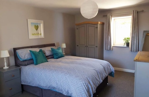 Cresswell Quay Otro | The Stables · Converted Stables at Peaceful Family Farm Stay