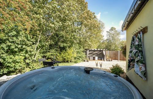 Poulton-le-Fylde Casa | The Stables