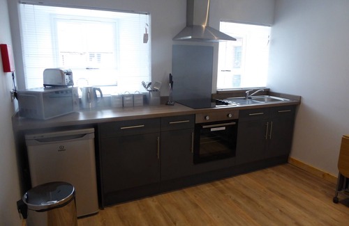 Arden Apartamento | The Stables Lower Cottage 5 (Auchendennan) - sleeps 2 guests in 1 bedroom