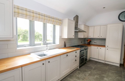 Boston Cabaña | THE STABLES, pet friendly, character holiday cottage in Old Leake