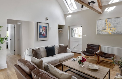 Eartham Casa | The Stables, Seabeach Farm