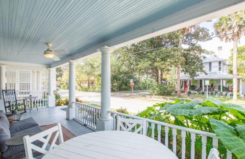 Downtown Historic District Casa | The Starling History and Charm Awaits