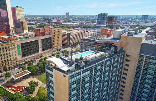 Downtown Dallas Hotel | The Statler Dallas, Curio Collection By Hilton