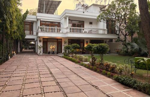 Sainik Farm Cama Y Desayuno | The Stay Inn New Delhi