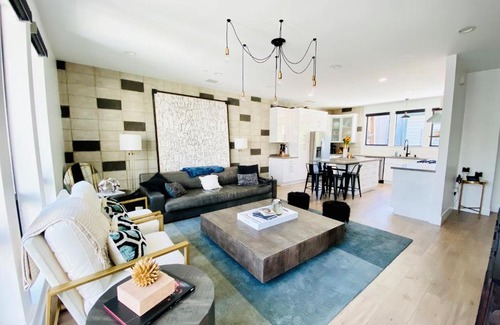 Poverty Ridge Casa | The Stephan House, Downtown Oasis
