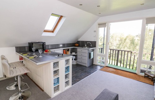 Clows Top Cabaña | The Stilehouse Apartment