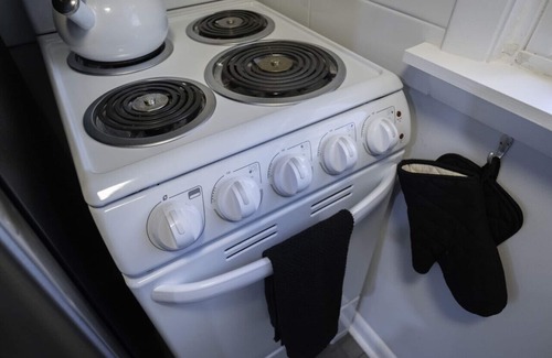 Old Mystic Apartamento | The Stillman Studio · Near Mystic, Casinos + USCGA