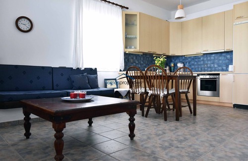 Kea Casa | El "Stone Beach House" justo en la playa en Kampi, cerca de Koundouros