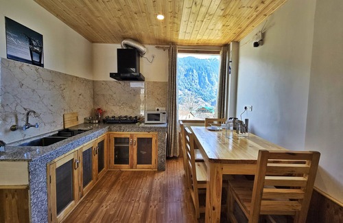 Manali Casa | The Stone Hedge