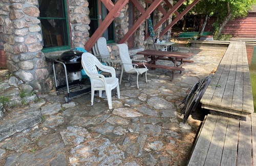 Star Lake Cabaña | La casa de piedra: un lugar tranquilo, dulce, frente al lago de relevo