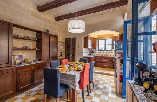 St. Julian's Cama Y Desayuno | The Stone House