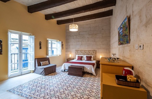 St. Julian's Cama Y Desayuno | The Stone House