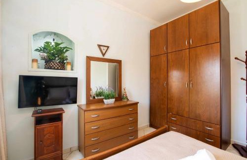 Evropouloi Apartamento | The Stone Nest by Corfuescapes