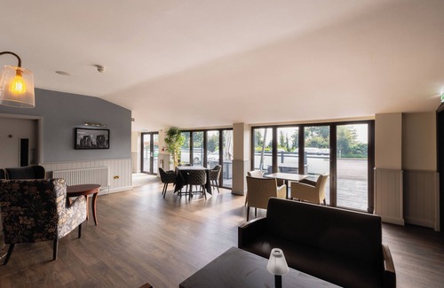 High Post Hotel | The Stones Hotel