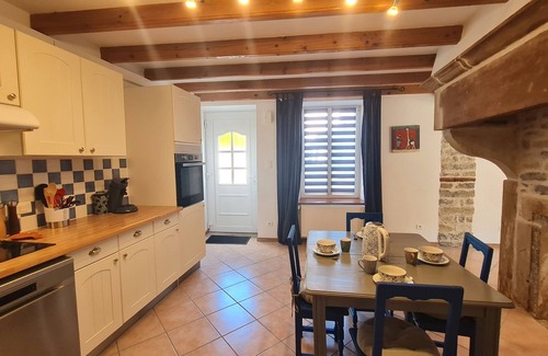 Oelleville Casa | Las piedras de la felicidad. Casa de pueblo