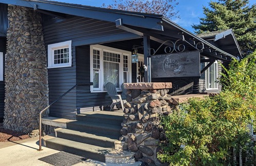 La Grande Casa | The Story House: A Hallmark Home Away From Home!