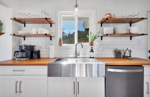 Redding Casa | The Stratford :: Clean Modern Minimal