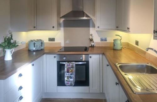Dursley Casa | The Street Cottage