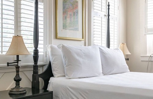 Faubourg Lafayette Hotel | The Streetcar Historic Hotel