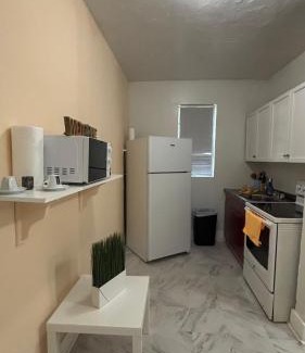 East Little Havana Apartamento | The Studio 6 Little Havana Walk to Marlins Stadium