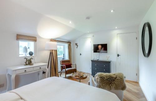 Tenterden Casa | The Studio