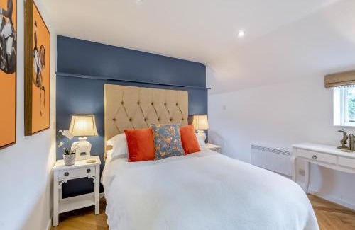 Tenterden Casa | The Studio