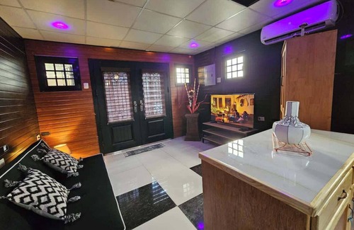 Claxton Bay Apartamento | The Studio of Praise