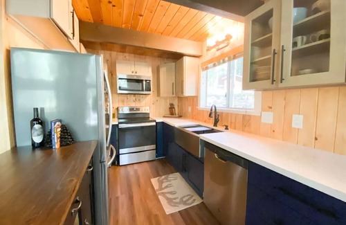Dorrington Casa | The Sugar Pine Chalet