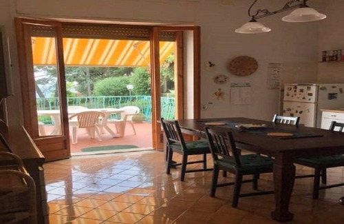 Raito Apartamento | La suite en villa Rosanna en Vietri sul mare
