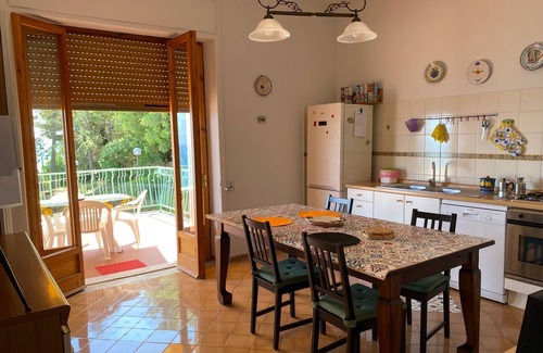 Raito Apartamento | La suite en villa Rosanna en Vietri sul mare