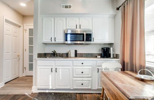 Franklin Casa | The Suite Spot 1 bedroom