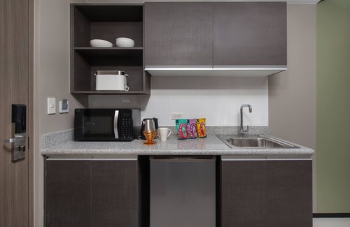 Ermita Night District Apartamento | The Suites At Torre Lorenzo Malate managed by The Ascott Limited
