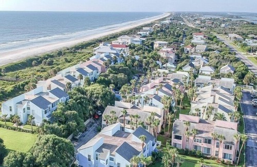 Crescent Beach Casa | The Summer House - Upper
