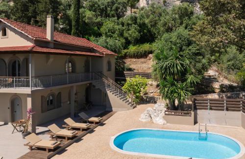 Dafnata Apartamento | The Summit Escape