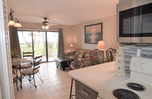 Bel Air Condominio | The Summit PCB 127 ** 1 Bed, 1.5 Bath 1st floor ** Remodeled & Near HOT TUBS
