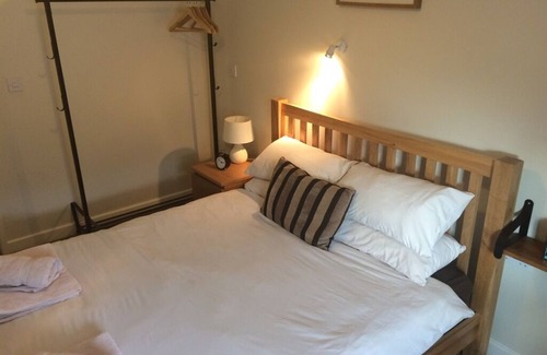 Welshampton Hotel | The Sun Inn