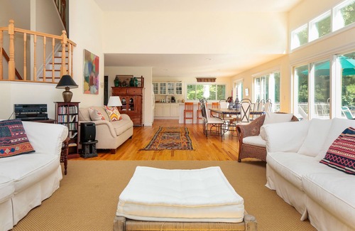 Bridgehampton Casa | Casa con piscina y tenis en terrenos privados grandes