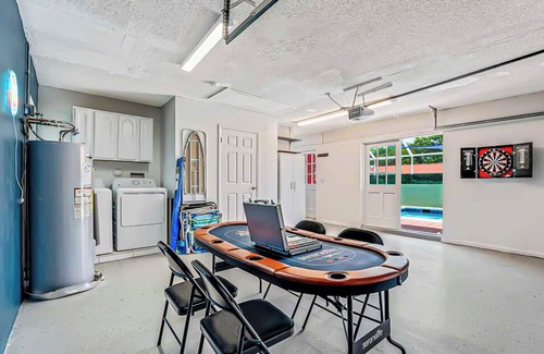 Parrot Cove Casa | The Sun Sail Retreat - Spacious Home w/ Private Pool, 1 Mile to Beach, Walk DT!